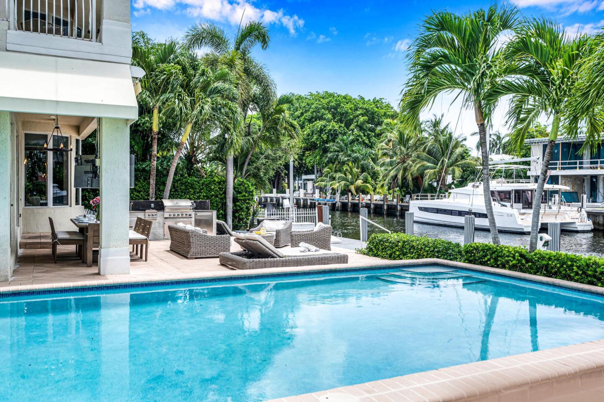 Mediterranean Villa Venice Of America Riverside View Access Fiesta Key Vlllas Fort Lauderdale Esterno foto